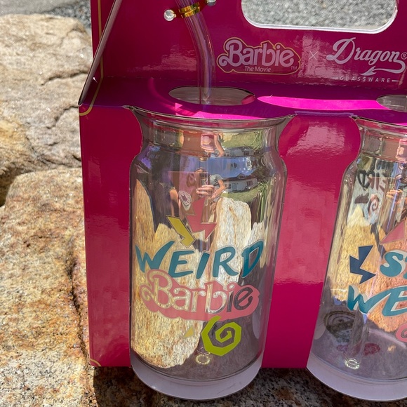 🎀Barbie x Dragon Glassware WEIRD BARBIE Iridescent Drinking Glasses - Picture 2 of 5